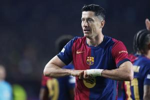 萊萬(wàn)：哈維在那段艱難歲月為巴薩所做的一切堪稱非凡