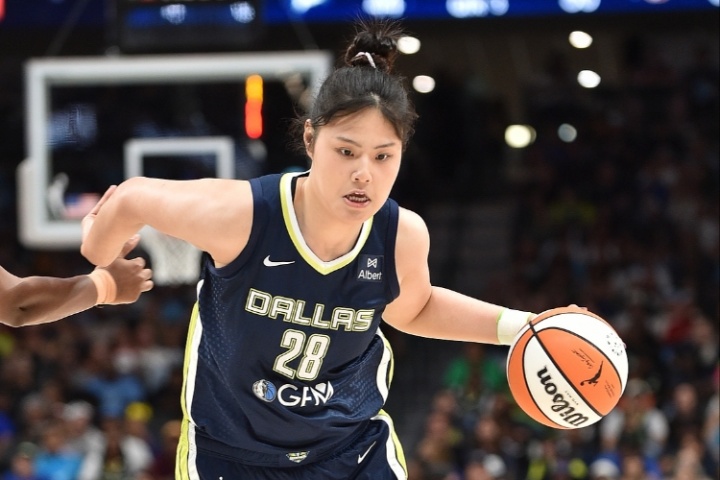 起飛！飛翼第三節(jié)曾轟19-0！李月汝前三節(jié)9中5砍下15分 正負值+18