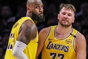 湖人新賽季賽程：34場全美直播 揭幕戰(zhàn)VS勇士 1月底迎魔鬼8連客