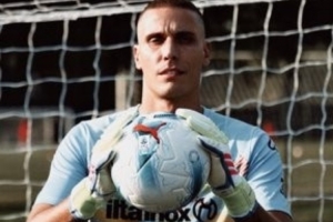 官方：克雷莫納簽下34歲門將西爾維斯特里