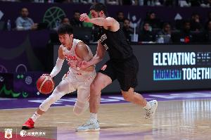 媒體人：今天比賽轉(zhuǎn)折點(diǎn) 是廖三寧末節(jié)2個邊線突破和1個高位擋拆