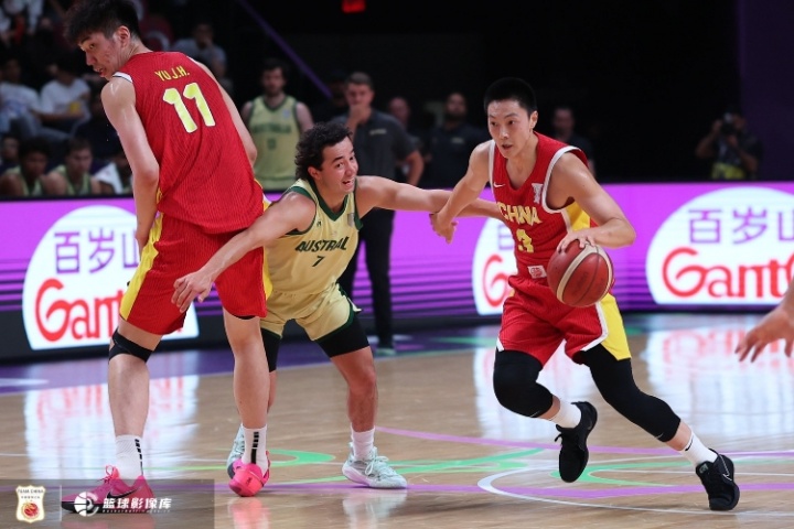 遺憾錯(cuò)失絕殺！胡明軒決賽夜高水平發(fā)揮 10投7中砍26分&三分7中5