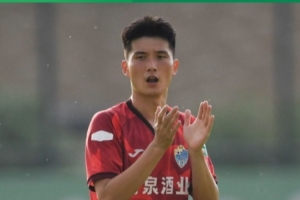 榮膺中乙聯(lián)賽7月最佳球員！費(fèi)爾南多：偶像和模版是哈里-凱恩