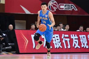 將赴山東男籃體檢！CBA官網(wǎng)更新聯(lián)賽自由球員名單：陳林堅(jiān)在列