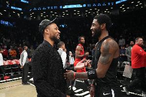 阿里納斯：利拉德7次最佳陣而歐文3次 前者若在大市場雙方?jīng)]得比