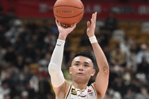 原帥：每天會在正常訓(xùn)練之外再加練200個三分球 十幾年從沒間斷