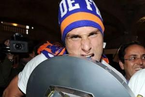 13年前統(tǒng)治法甲！25歲時(shí)吉魯帶隊(duì)斬法甲金靴+冠軍 隨后1200萬(wàn)進(jìn)廠