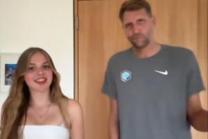 美媒轉(zhuǎn)發(fā)司機跳舞：這人1次季后賽就打敗了LBJ 科比 KD 韋德 羅伊