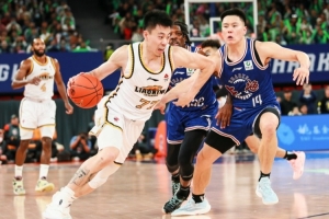 媒體人：大王&洛夫頓&金金&李弘權(quán)&李添榮 下賽季的上海不容小覷