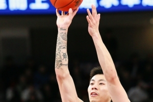 媒體人：剩下的交易各有難處 上海拿下張鎮(zhèn)麟再度說明悶聲發(fā)大財(cái)