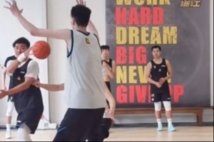 廣廈男籃曬球隊訓練視頻 孫銘徽、趙巖昊等人出鏡