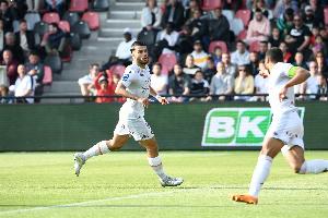 隊(duì)報(bào)：里昂對(duì)米考塔澤要價(jià)3500萬(wàn)歐，黃潛等隊(duì)對(duì)該球員有意