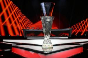 ??歐聯(lián)聯(lián)賽階段對(duì)陣：羅馬碰里爾 維拉戰(zhàn)薩爾茨堡 森林遇波爾圖