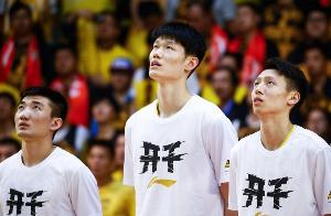 廣廈注冊18名球員：趙巖昊頂薪還剩1年 胡金秋剩兩年 孫銘徽剩3年