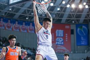 直播吧：曾繁日將成為非限制自由球員