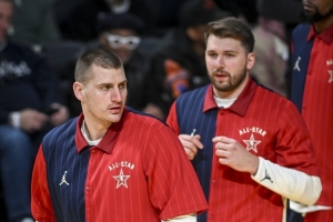 世界vs美國？美記盤點(diǎn)世界隊陣容：SGA+東契奇+字母+文班+約基奇