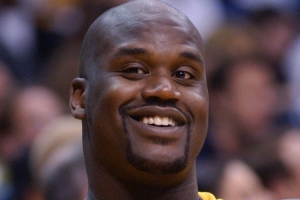 前隊(duì)友：奧尼爾說(shuō)要買雜志上某頁(yè)的車 我一看竟是碩大的女性屁股