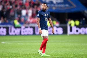 米蘭新聞網(wǎng)：恩昆庫在米蘭訓(xùn)練中展現(xiàn)出職業(yè)態(tài)度，打動了阿萊格里