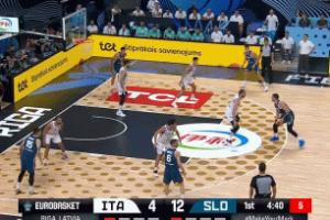 又一個！東契奇三分繼續(xù)進 目前已獨得10分！