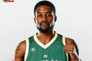 媒體人：澳大利亞歸化前新疆外援布萊斯-科頓 球員效力澳洲多年