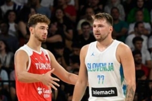 盧卡申京的慢步，哈登保羅的擋拆，克雷歐文的速射