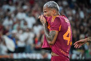 佩杜拉：韋斯利膝蓋不適將接受羅馬檢查，對陣都靈倫施將出任首發(fā)