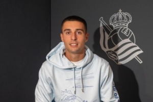 皇家社會(huì)前鋒快問(wèn)快答：偶像是本澤馬，希望本周六對(duì)皇馬時(shí)進(jìn)球