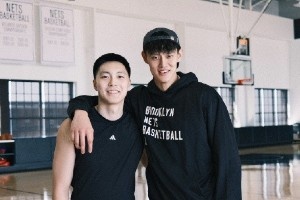 老鐵胡明軒出鏡！曾凡博社媒曬多張近照：褪色?? ???