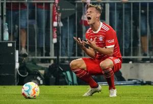 煩死了??拜仁邊后衛(wèi)告急，基米希被問“客串”變臉：叕問這個(gè)？