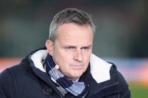 博伊射門反彈到后衛(wèi)手臂造點(diǎn)！哈曼質(zhì)疑：我受夠了，這不是足球