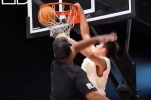 打磨技術(shù)！CBA狀元楊曦皓跟隨外籍訓(xùn)練師進(jìn)行特訓(xùn)