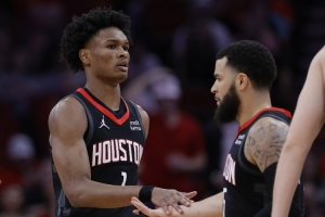 范弗里特重傷或帶來意外之喜？火箭被迫豪賭兩位年輕后衛(wèi)