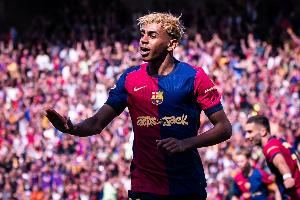 世體：亞馬爾與巴爾德隨隊(duì)合練，可能替補(bǔ)出戰(zhàn)對(duì)皇家社會(huì)的比賽