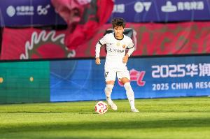 替補(bǔ)3分鐘送助攻，中超官博稱贊蒯紀(jì)聞：吹響反擊號(hào)角，效率拉滿