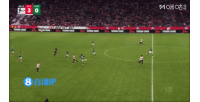 杰哥啊......拜仁反擊前場2打1，杰克遜單刀射門被撲