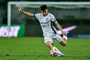 對抗激烈！天津津門虎vs河南全場共有7人染黃