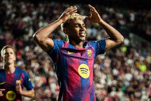 巴薩官方：亞馬爾已獲得醫(yī)療準(zhǔn)許，將入選對(duì)陣皇社比賽大名單