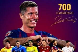 700球里程碑！萊萬頭球攻破皇社大門，打入職業(yè)生涯第700球