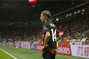 帕努奇：莫德里奇的球商讓人難以置信，在意甲像叼著香煙踢球