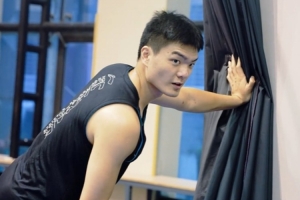 沒有文案 只有實(shí)干！國慶我在崗 籃球不打烊