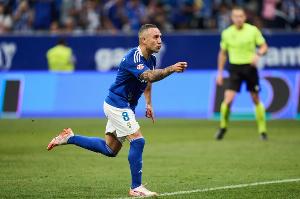 阿斯：卡索拉參加皇家?jiàn)W維耶多全隊(duì)訓(xùn)練，本周末西甲聯(lián)賽有望復(fù)出