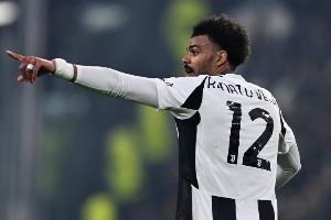 意媒：圖多爾和尤文新管理層不看好維加，租借結束就沒再考慮過他