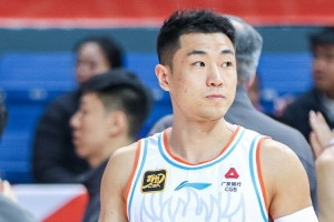 高詩(shī)巖：當(dāng)我被下放到青年隊(duì)的時(shí)候 發(fā)信息鼓勵(lì)我的寥寥無幾