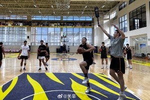 媒體人曬探班廣東全運(yùn)男籃圖片 胡明軒趙睿崔永熙同框