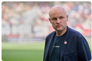 德天空：門興有意聘請施羅德?lián)慰偙O(jiān)，需向薩爾茨堡支付補(bǔ)償金