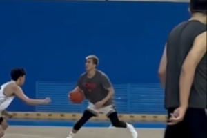 韓德君也在！郭艾倫曬在遼寧訓(xùn)練館打球視頻：新賽季快來(lái)吧