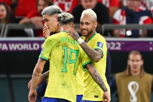 安東尼：內(nèi)馬爾最有天賦，他和小羅是我的標(biāo)桿，梅西C羅都是最佳