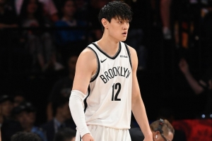 媒體人：曾凡博林葳距離NBA球員還有差距 每個(gè)追夢的人都值得尊重