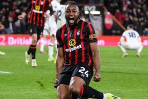 15歲放棄足球，現(xiàn)在是英超最猛的邊鋒