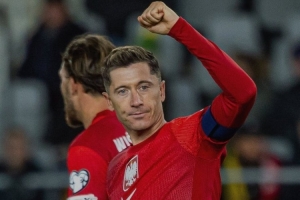 世預賽波蘭客場2-0擊敗立陶宛，萊萬破門、希曼斯基傳射